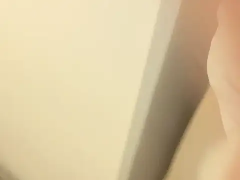 Snapshot of xiaomeng2563 chatting on 12-20-25, 11:39 xiaomeng2563 online show from 12-20-25, 11:39