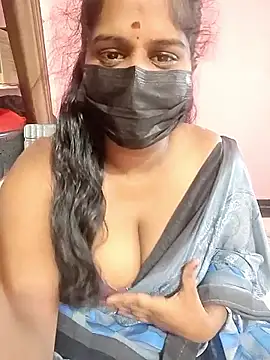 Snapshot of Keerthee_ chatting on 11-09-25, 09:07 Keerthee online show from 11-09-25, 09:07