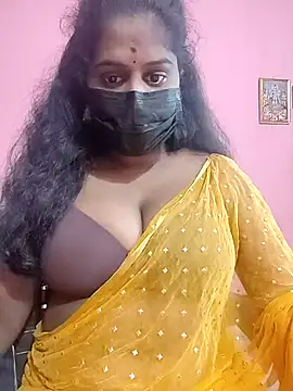 Snapshot of Keerthee_ chatting on 11-14-25, 05:39 Keerthee online show from 11-14-25, 05:39