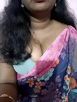 Snapshot of Keerthee_ chatting on 11-14-25, 05:44 Keerthee online show from 11-14-25, 05:44