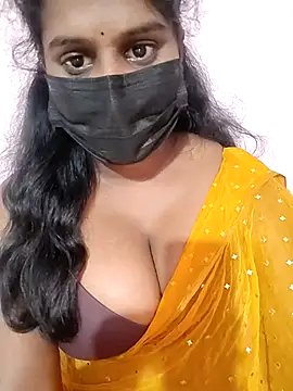 Snapshot of Keerthee_ chatting on 11-16-25, 06:02 Keerthee online show from 11-16-25, 06:02