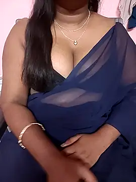 Snapshot of Keerthee_ chatting on 12-02-25, 05:30 Keerthee online show from 12-02-25, 05:30