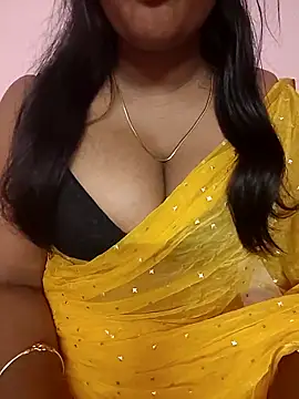 Snapshot of Keerthee_ chatting on 12-05-25, 06:26 Keerthee online show from 12-05-25, 06:26