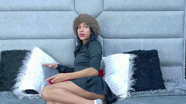 EsmeraldaBlake online show from 03-13-26, 12:01