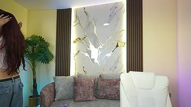 TessaaFox online show from 12-03-25, 11:52