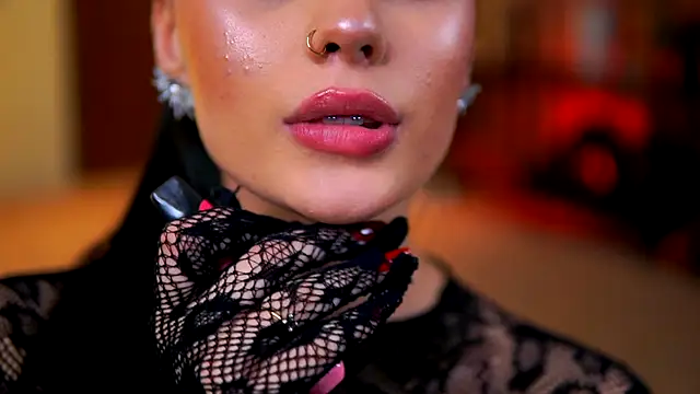 RavennaDArcy online show from 11-25-25, 08:09