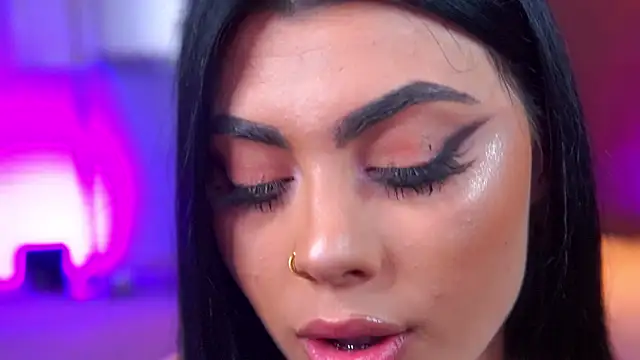 RavennaDArcy online show from 01-14-26, 07:30