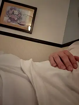 Snapshot of Elieantte chatting on 11-07-25, 11:32 Elieantte online show from 11-07-25, 11:32