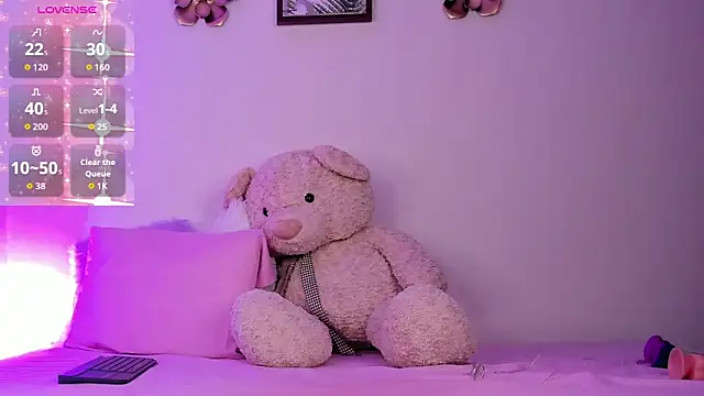 Nyra lux16 online show from 12-02-25, 07:57