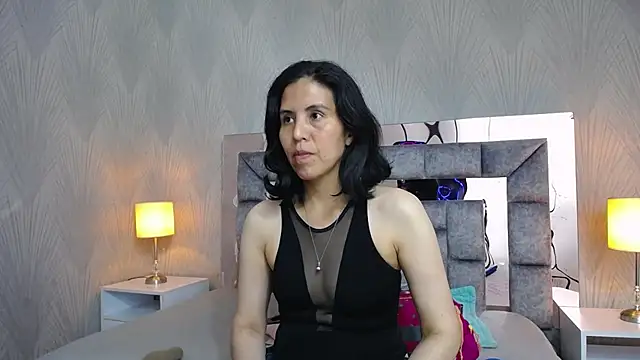 Snapshot of GiselaZivic chatting on 05-16-26, 01:10 GiselaZivic online show from 05-16-26, 01:10