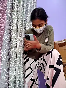 Student12th online show from 11-23-25, 03:50