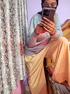 Student12th online show from 12-14-25, 04:56