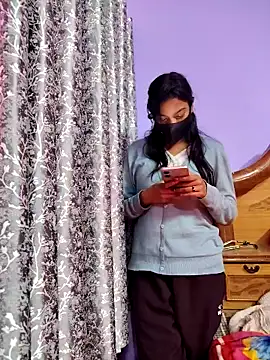 Student12th online show from 12-20-25, 04:47