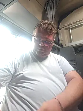 Grase44 online show from 02-04-26, 01:28