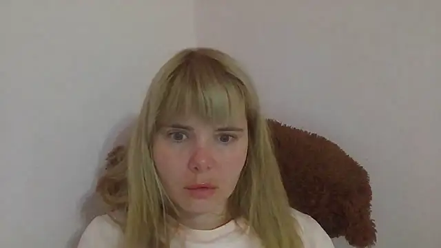 Snapshot of HornyElena chatting on 07-30-26, 08:30 HornyElena online show from 07-30-26, 08:30