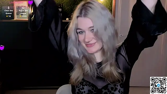 Snapshot of eshleeygreen chatting on 07-05-26, 10:50 eshleeygreen online show from 07-05-26, 10:50