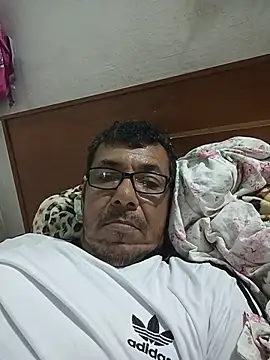Snapshot of bruno_324278 chatting on 05-24-26, 12:48 bruno 324278 online show from 05-24-26, 12:48