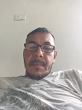 Snapshot of bruno_324278 chatting on 06-08-26, 05:35 bruno 324278 online show from 06-08-26, 05:35