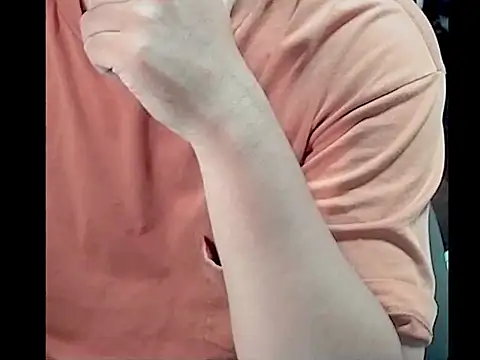 Snapshot of kk05483 chatting on 11-05-25, 07:47 kk05483 online show from 11-05-25, 07:47