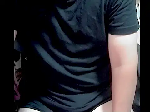 Snapshot of kk05483 chatting on 11-06-25, 06:20 kk05483 online show from 11-06-25, 06:20