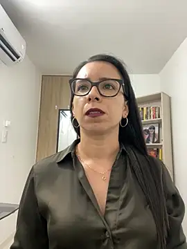 Vicky ro online show from 11-12-25, 01:06