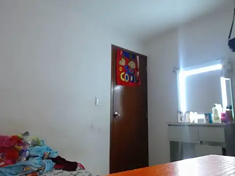 Snapshot of alma-bila chatting on 11-24-25, 07:24 alma-bila online show from 11-24-25, 07:24