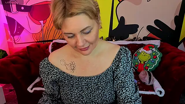 AmaraNights online show from 12-13-25, 08:47