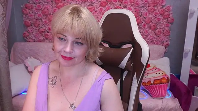 AmaraNights online show from 05-27-26, 07:11