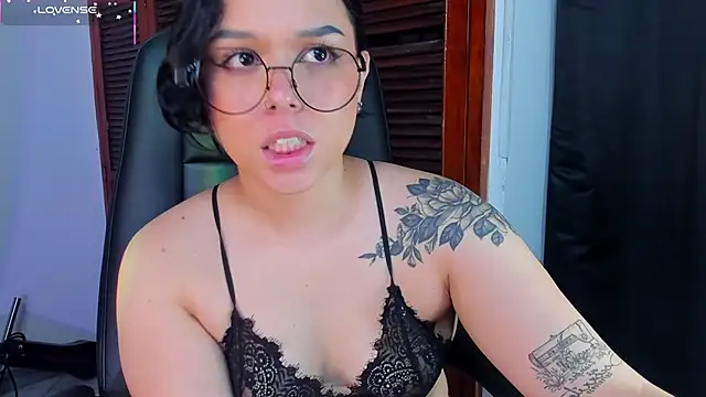 Dubraska Rubio online show from 04-06-26, 02:53