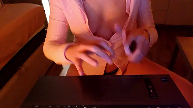 Snapshot of LaContessaClara chatting on 01-15-26, 12:26 LaContessaClara online show from 01-15-26, 12:26