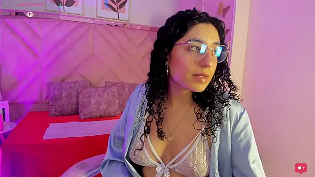 DemiJones  online show from 12-20-25, 04:41