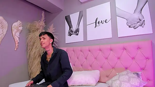 Aitana valverde online show from 11-10-25, 07:46