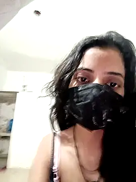 Snapshot of Hot_komall chatting on 02-27-26, 01:27 Hot komall online show from 02-27-26, 01:27