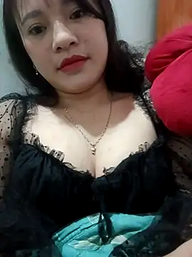 Snapshot of jerry-babe chatting on 11-12-25, 01:17 jerry-babe online show from 11-12-25, 01:17