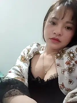 Snapshot of jerry-babe chatting on 11-14-25, 04:49 jerry-babe online show from 11-14-25, 04:49