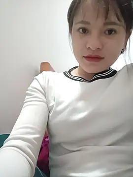 Snapshot of jerry-babe chatting on 11-17-25, 12:27 jerry-babe online show from 11-17-25, 12:27