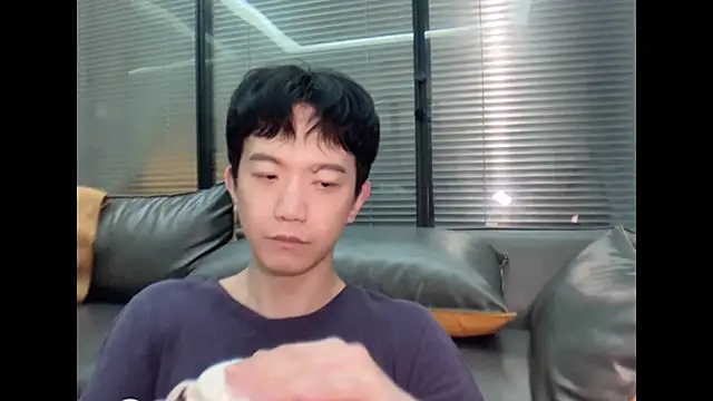 CouplingCry online show from 12-04-25, 02:04