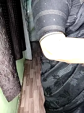 Snapshot of indian_Teena_Bhabhi chatting on 12-15-25, 07:56 indian Teena Bhabhi online show from 12-15-25, 07:56