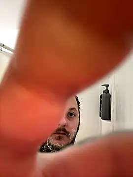 Snapshot of Peteyp98 chatting on 11-10-25, 12:59 Peteyp98 online show from 11-10-25, 12:59