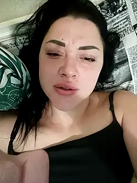 Snapshot of Hilly_Bernie chatting on 11-07-25, 06:46 Hilly Bernie online show from 11-07-25, 06:46