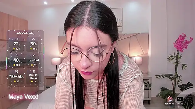 Snapshot of Maya_vexx chatting on 11-09-25, 07:23 Maya vexx online show from 11-09-25, 07:23