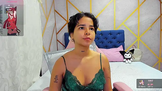 Snapshot of _vaiolet_owo chatting on 02-19-26, 05:03 vaiolet owo online show from 02-19-26, 05:03