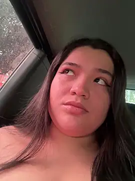 Snapshot of sweetmuslim01 chatting on 12-17-25, 07:31 sweetmuslim01 online show from 12-17-25, 07:31