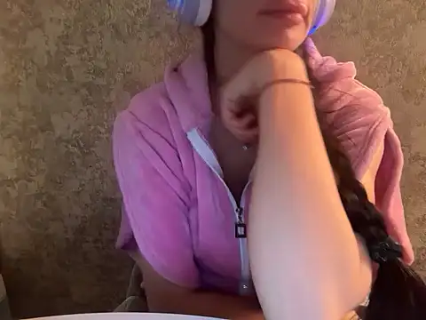 Angelinaa19 online show from 01-05-26, 07:28