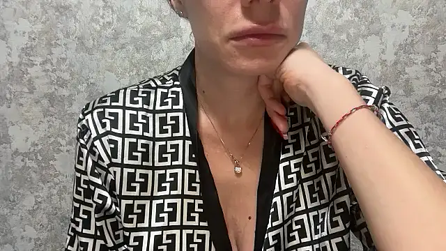 Angelinaa19 online show from 03-19-26, 08:13