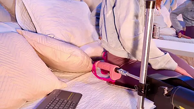 crystal gilton online show from 02-10-26, 07:07