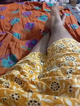 Snapshot of Rathi_telugu_couple chatting on 06-11-26, 03:15 Rathi telugu couple online show from 06-11-26, 03:15