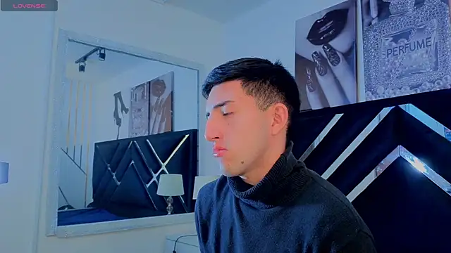 Un Sluttyy online show from 05-19-26, 11:49