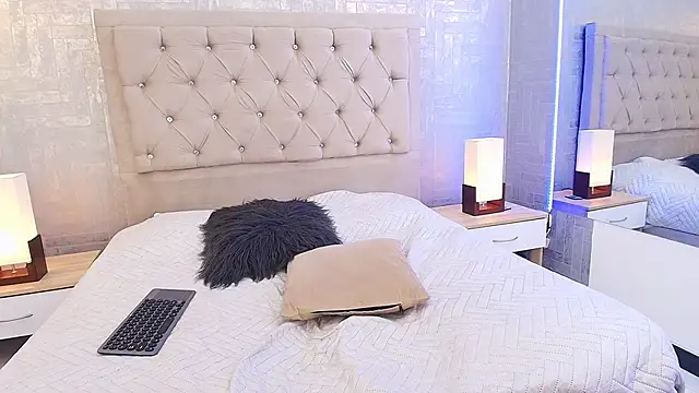 EmylyTaylor FG online show from 11-12-25, 07:35