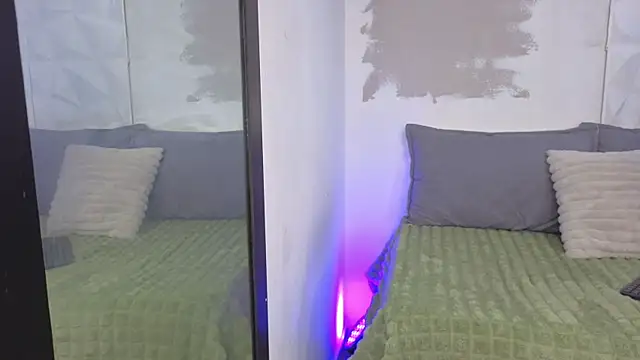 AuroraLanee  online show from 01-07-26, 07:38